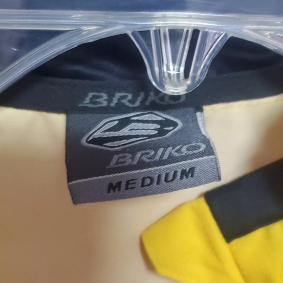 BRIKO Cycling Vest - Picture 5 of 6
